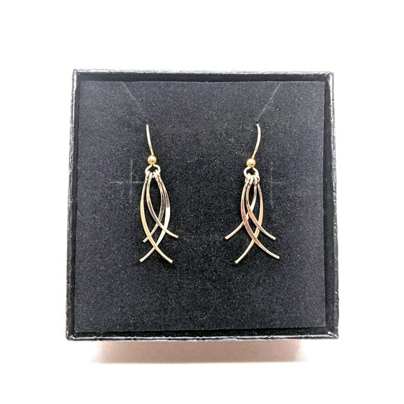 Sterling silver Feather Earrings - Picture 1 of 3